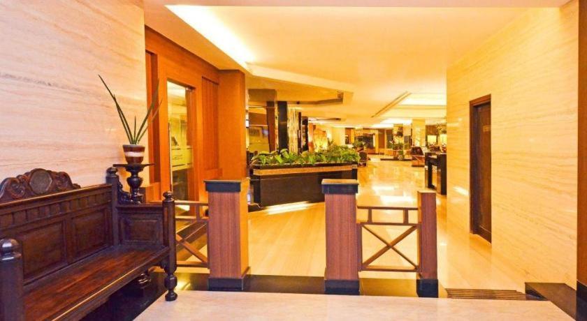 The Axana Hotel Padang (Sumatra) Exterior foto